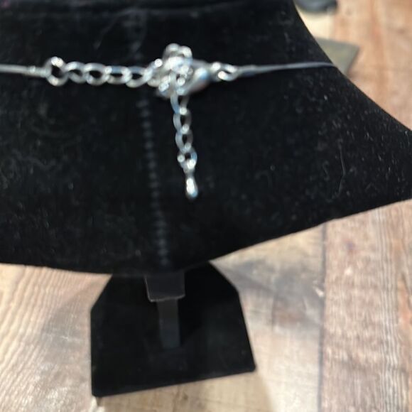 EUC-3 TIER SILVER NECKLACE - Picture 3 of 4